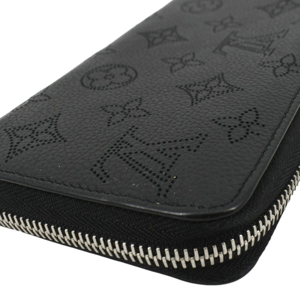 LOUIS VUITTON Mahina Leather Zippy Wallet Galet Black