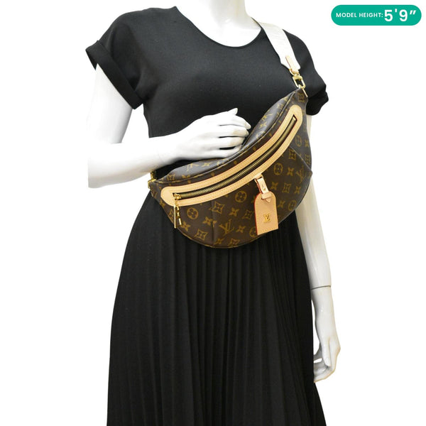 LOUIS VUITTON High Rise Bumbag Brown dummy look