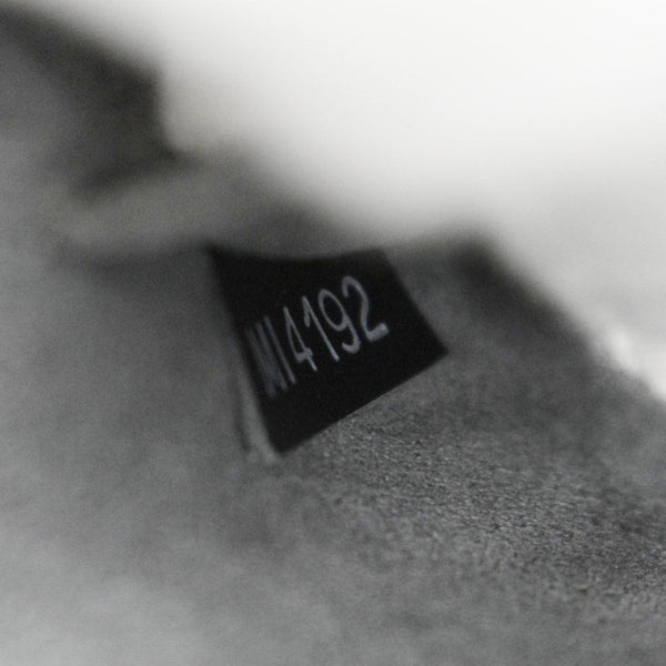 LOUIS VUITTON Alma GM Epi Leather Satchel Bag Black