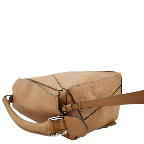 LOEWE Puzzle Leather Shoulder Bag Tan