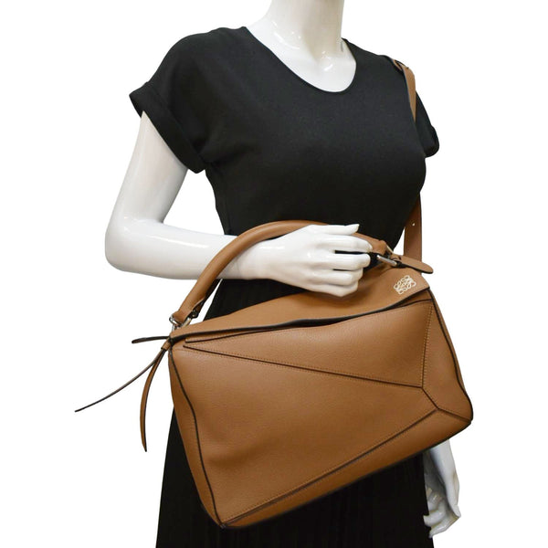 LOEWE Puzzle Leather Shoulder Bag Tan