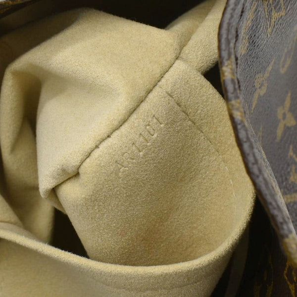 LOUIS VUITTON Artsy GM Monogram Canvas Hobo Bag Brown