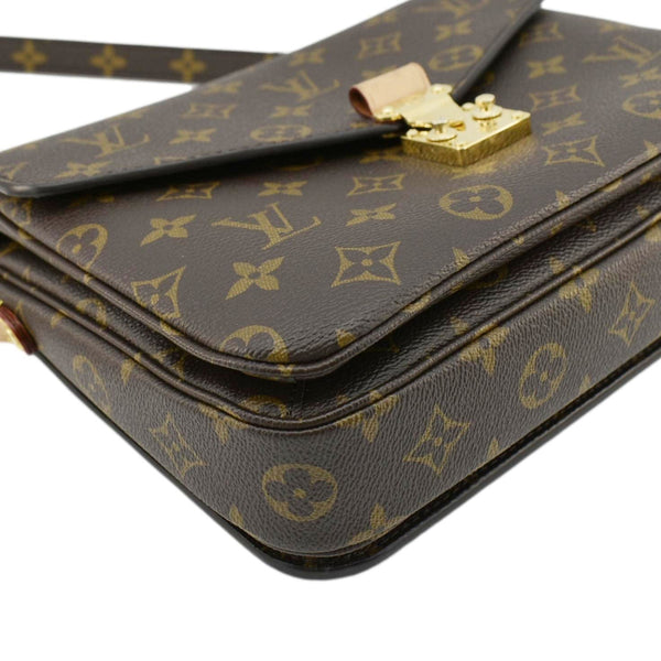 LOUIS VUITTON Metis Pochette Monogram Canvas Crossbody Bag Brown
