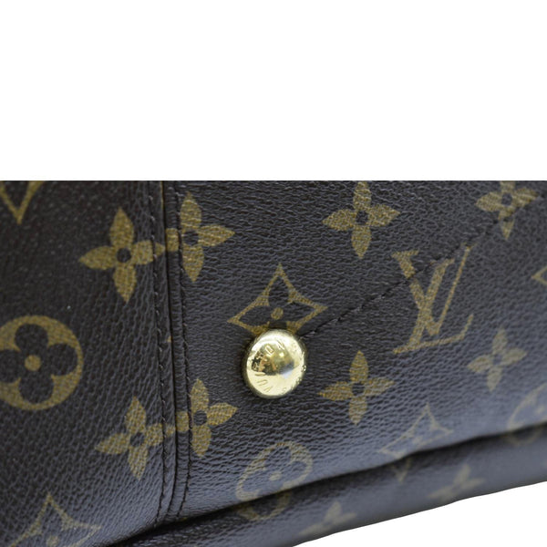 LOUIS VUITTON Artsy MM Monogram Canvas Hobo Bag Brown