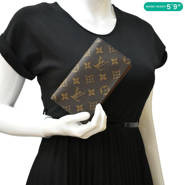 LOUIS VUITTON Pocket Agenda Cover Monogram Canvas Bifold Wallet Brown