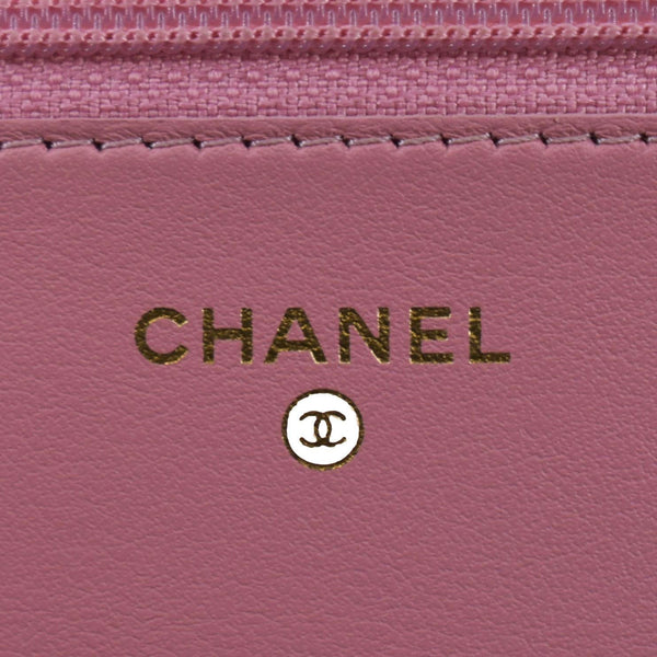 CHANEL Boy Flap Quilted Leather Shoulder Bag Pink