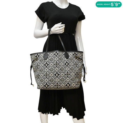 LOUIS VUITTON Since 1854 Shoulder Bag Black dummy look