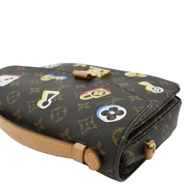 LOUIS VUITTON Lovelock Metis Pochette Patches Monogram Canvas Crossbody Bag Brown