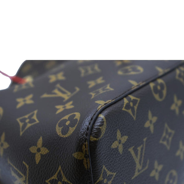 LOUIS VUITTON Neonoe Monogram Canvas Shoulder Bag Brown