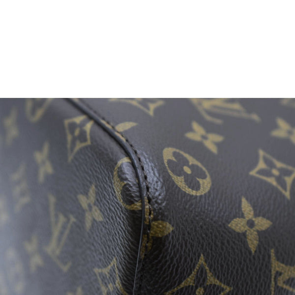 LOUIS VUITTON Neonoe Monogram Canvas Shoulder Bag Brown