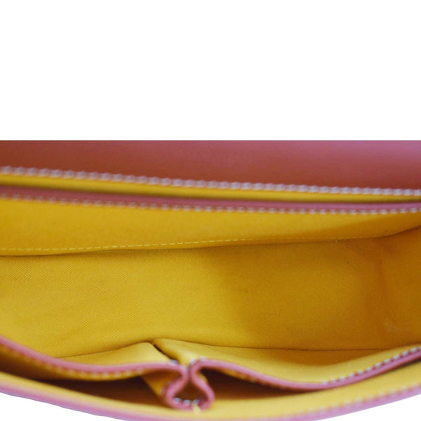 Messenger Bag Red inner look