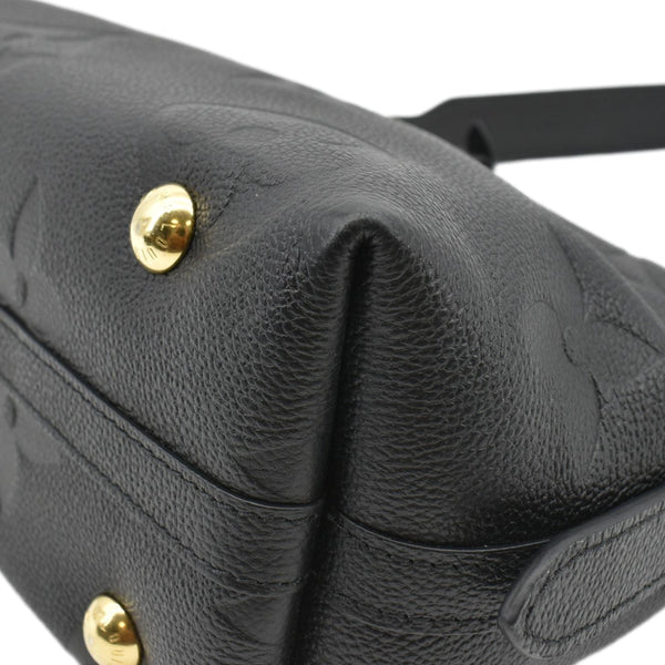 LOUIS VUITTON Black Shoulder Bag lower right end look