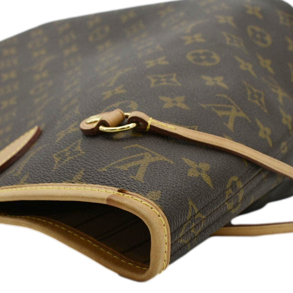 LOUIS VUITTON Brown Shoulder Bag front left corner look