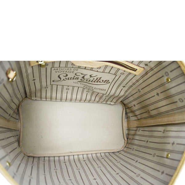 LOUIS VUITTON Brown Shoulder Bag inner look