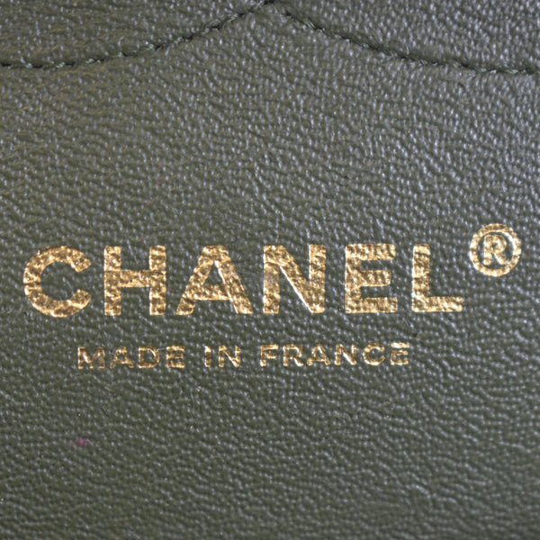 CHANEL Classic Jumbo Double Flap Quilted Leather Shoulder Bag Black