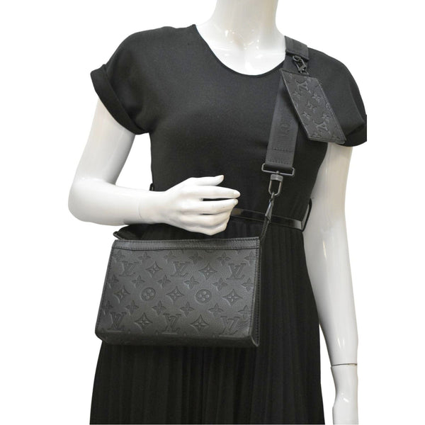 LOUIS VUITTON Gaston Wearable Wallet Monogram Shadow Leather Crossbody Bag Black