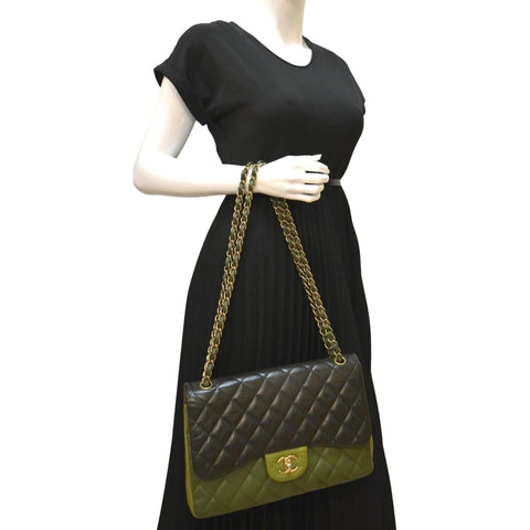 CHANEL Classic Jumbo Double Flap Quilted Leather Shoulder Bag Black