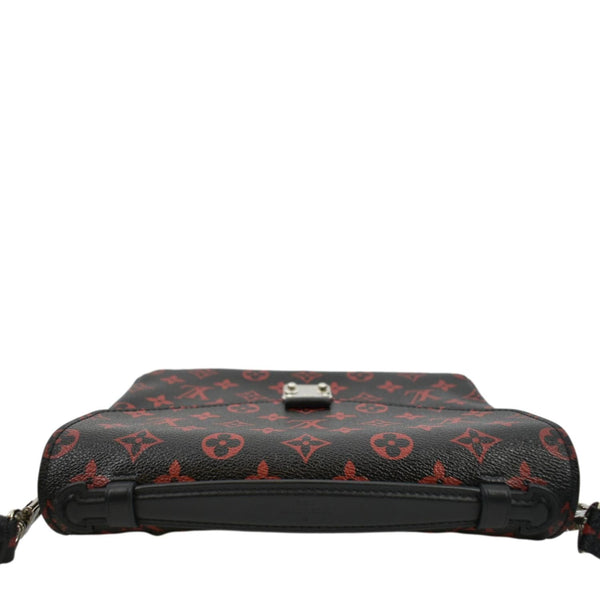 LOUIS VUITTON Metis Pochette Monogram Infrarouge Crossbody Bag Glossy Red