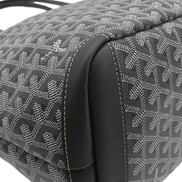 GOYARD Shoulder Bag Blac lower right cirner look