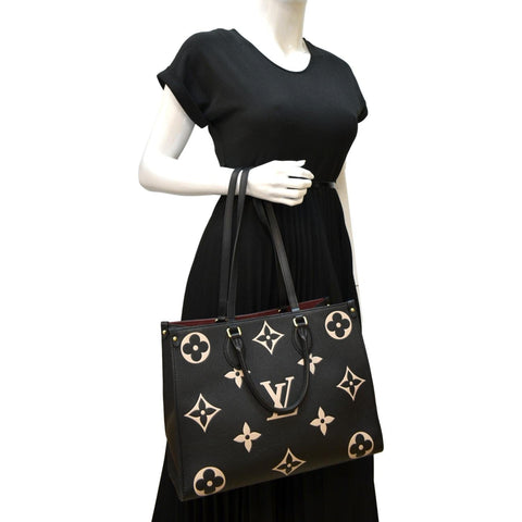 LOUIS VUITTON Onthego MM Giant Monogram Leather Tote Shoulder Bag Bicolor