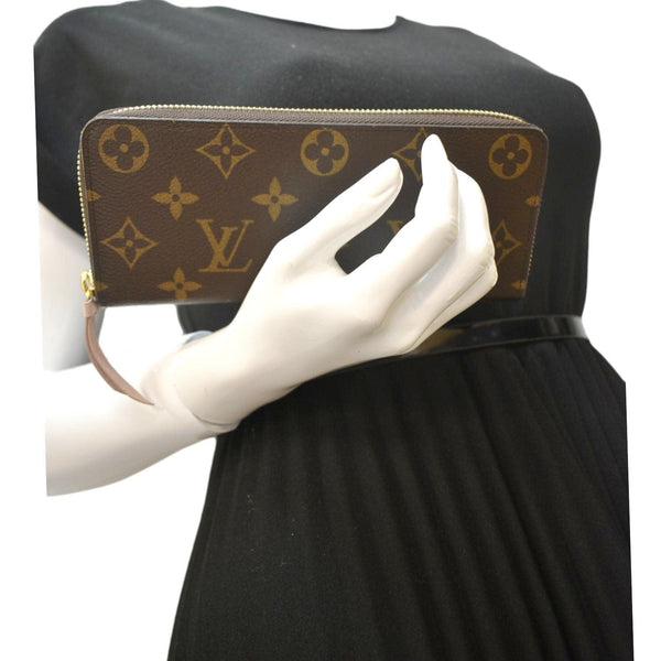 LOUIS VUITTON Insolite Monogram Canvas Organizer Wallet Brown