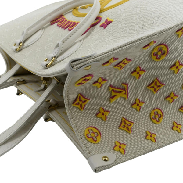 LOUIS VUITTON Hawaii Onthego GM Monogram Tuffetage Tote Shoulder Bag Off White