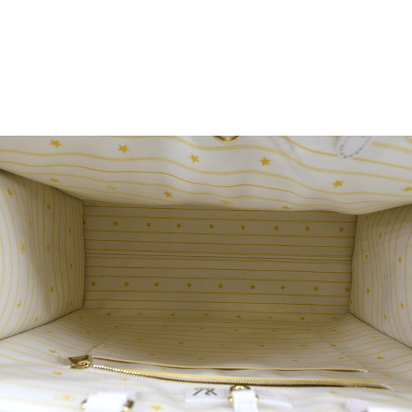 LOUIS VUITTON Hawaii Onthego GM Monogram Tuffetage Tote Shoulder Bag Off White