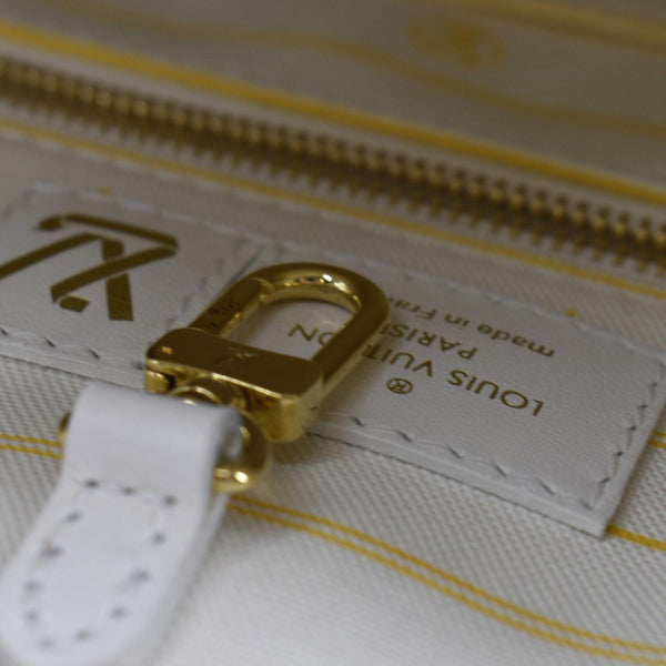 LOUIS VUITTON Hawaii Onthego GM Monogram Tuffetage Tote Shoulder Bag Off White