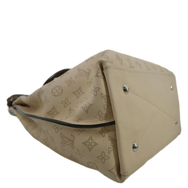 LOUIS VUITTON Carmel Mahina Leather Hobo Bag Creme