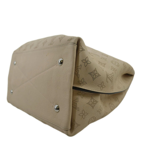 LOUIS VUITTON Carmel Mahina Leather Hobo Bag Creme