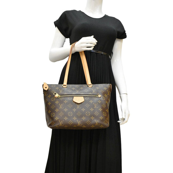 LOUIS VUITTON Iena PM Monogram Canvas Shoulder Bag Brown