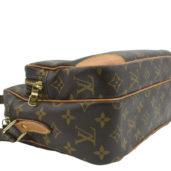 LOUIS VUITTON Nile Vintage Monogram Canvas Crossbody Shoulder Bag