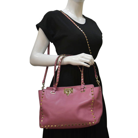 VALENTINO Trapeze Garavani Rockstud Leather Shopping Tote Bag Pink
