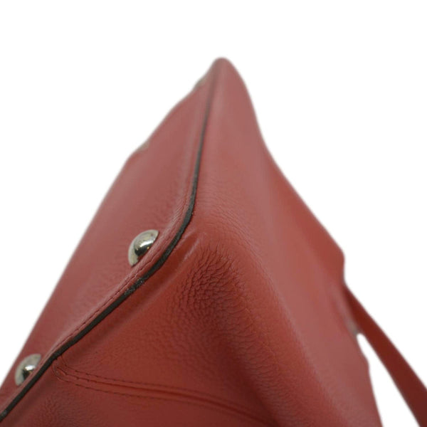 LOUIS VUITTON Capucines MM Taurillon Leather Satchel Bag Red