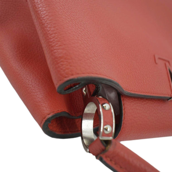 LOUIS VUITTON Capucines MM Taurillon Leather Satchel Bag Red