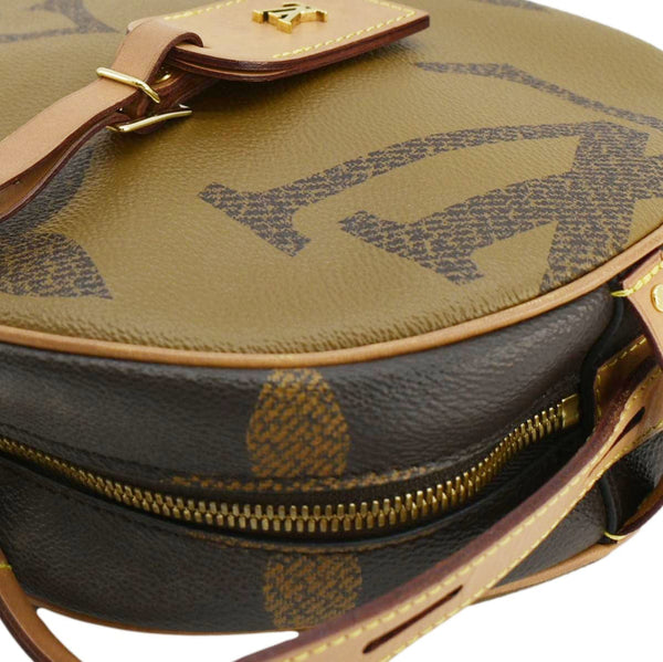 LOUIS VUITTON Boite Chapeau Souple Monogram Canvas Shoulder Bag Brown