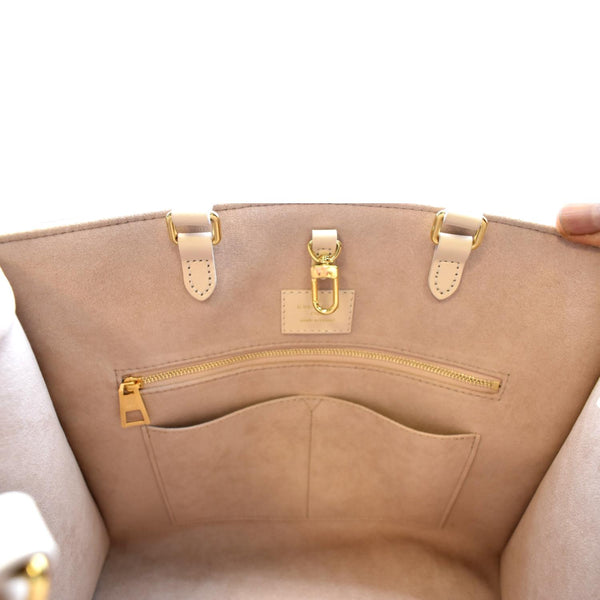 LOUIS VUITTON Onthego MM Giant Monogram Leather Shoulder Bag Bicolor