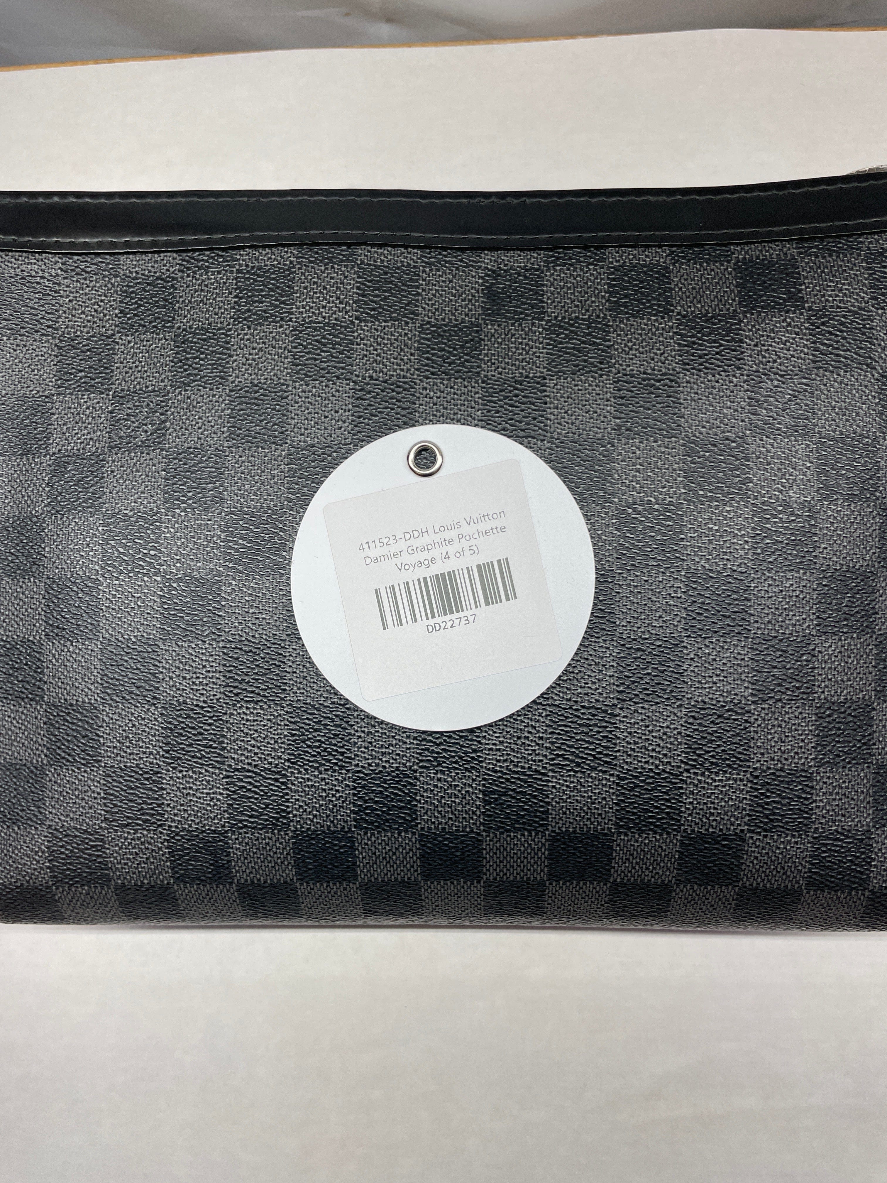 411523-DDH Louis Vuitton Damier Graphite Pochette Voyage
