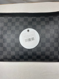 411523-DDH Louis Vuitton Damier Graphite Pochette Voyage