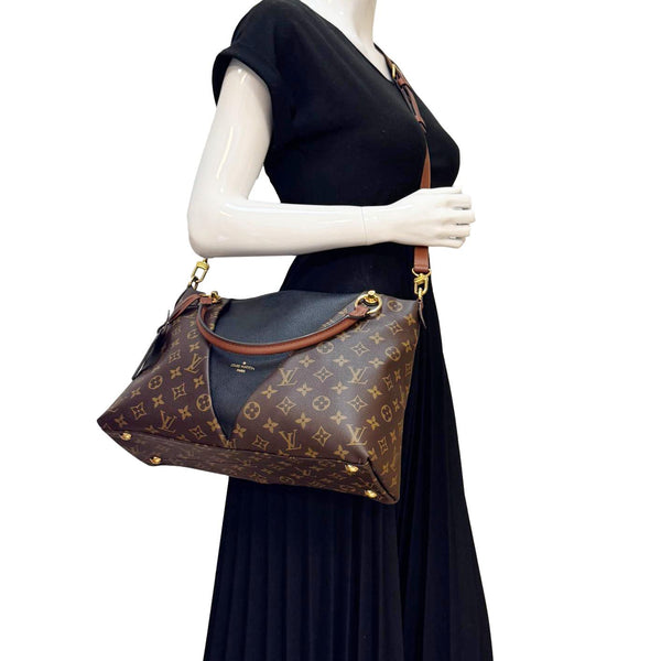 LOUIS VUITTON V MM Monogram Canvas Tote Bag Black