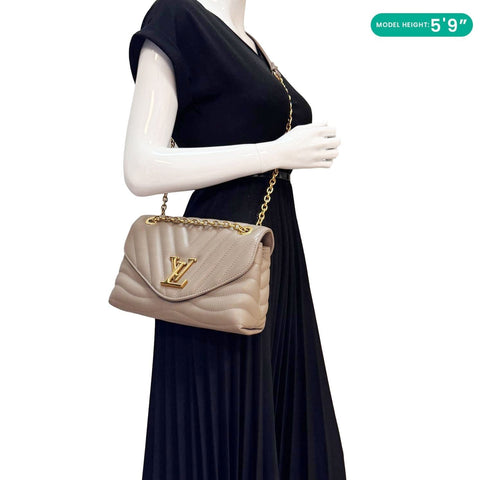 LOUIS VUITTON New Wave Chain MM Calfskin Leather Shoulder Bag Beige