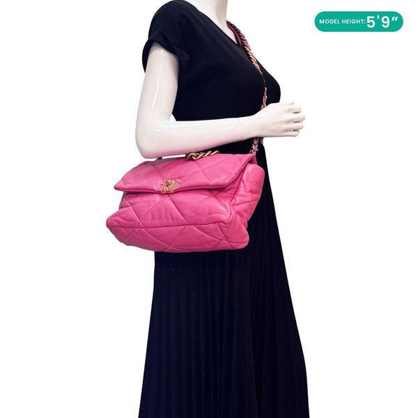 Chanel 19 Flap Medium Lambskin Quilted Leather Shoulder Bag Pink