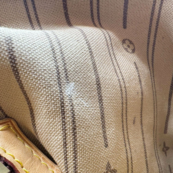 LOUIS VUITTON Delightful MM Monogram Canvas Hobo Bag Brown