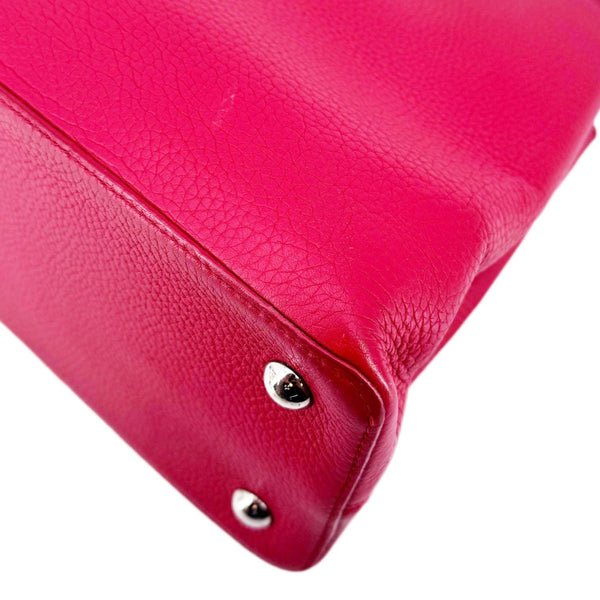 LOUIS VUITTON Capucines MM Taurillon Leather Satchel Bag Red