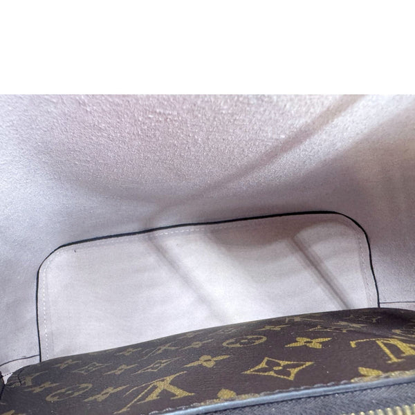 LOUIS VUITTON Neonoe MM Monogram Canvas Shoulder Bag Brown