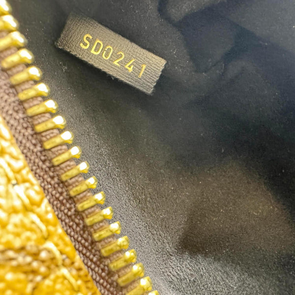 LOUIS VUITTON Metis Pochette Reverse Monogram Canvas Crossbody Bag Brown