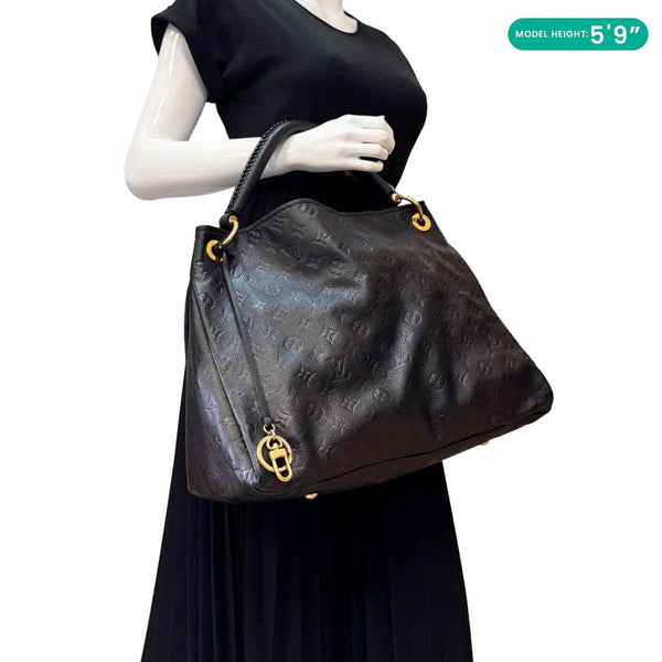 LOUIS VUITTON Artsy MM Empreinte Leather Hobo Bag Black
