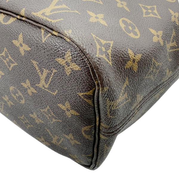 LOUIS VUITTON Neverfull MM Totem Monogram Canvas Shoulder Bag Magenta