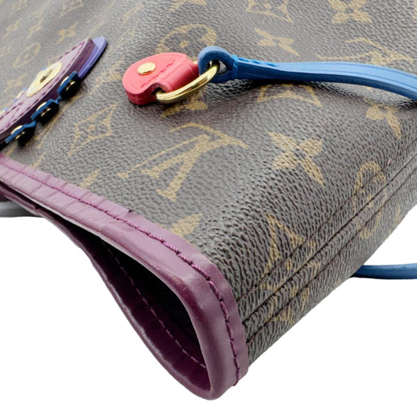 LOUIS VUITTON Neverfull MM Totem Monogram Canvas Shoulder Bag Magenta