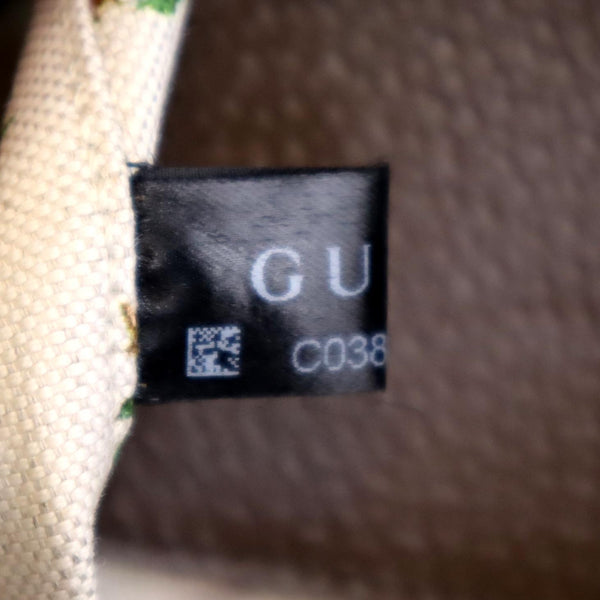 GUCCI Neo Vintage GG Supreme Canvas Messenger Bag Beige 476466